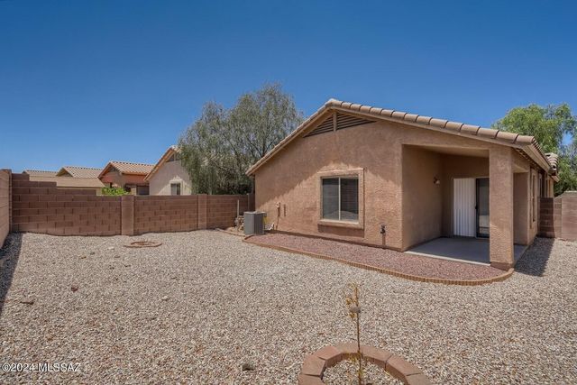 13194 E Mineta Ridge Drive, Vail, AZ 85641