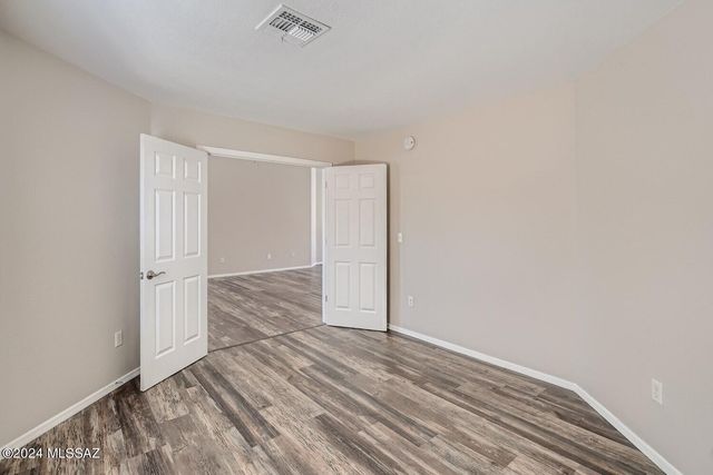 13194 E Mineta Ridge Drive, Vail, AZ 85641