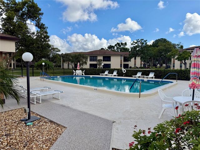2700 NEBRASKA AVENUE 1-106, Palm Harbor, FL 34684