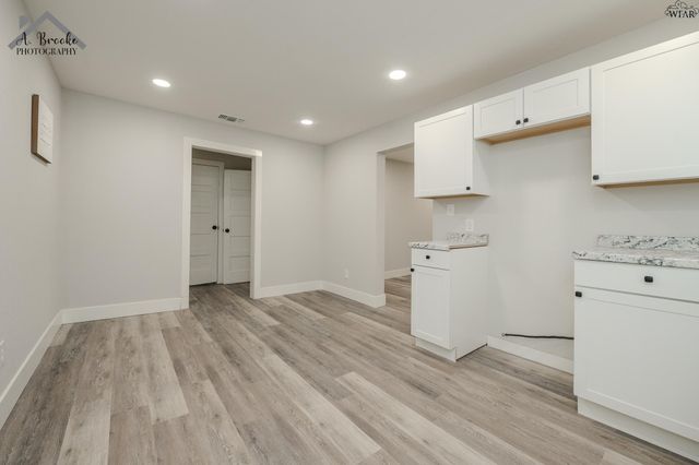 606 E WASHINGTON AVENUE, Iowa Park, TX 76367