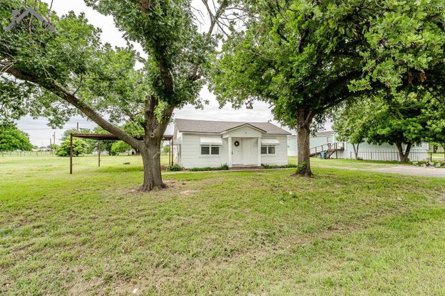 606 E WASHINGTON AVENUE, Iowa Park, TX 76367
