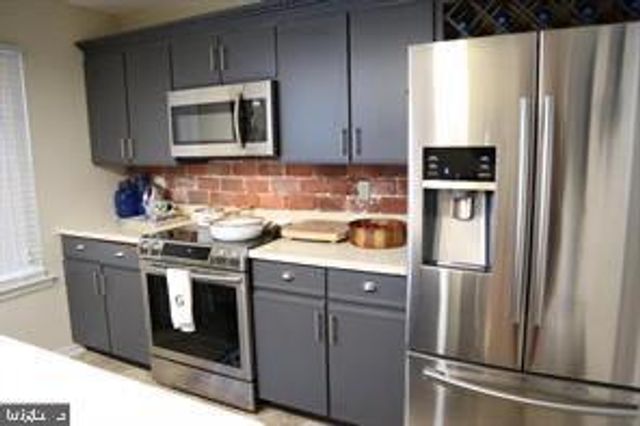 188 CROWN PRINCE DR, Marlton, NJ 08053