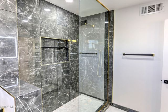 4939 E River Road, Tucson, AZ 85718