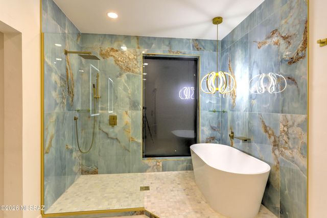 4939 E River Road, Tucson, AZ 85718