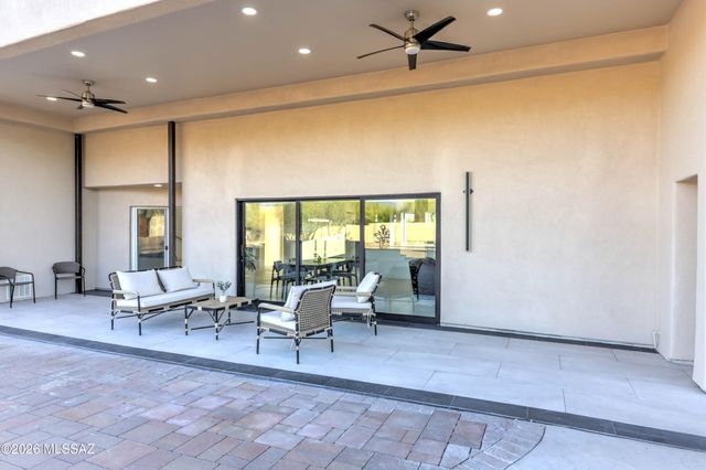 4939 E River Road, Tucson, AZ 85718