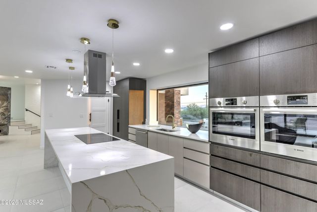 4939 E River Road, Tucson, AZ 85718