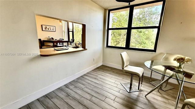 6800 Cypress Rd 501, Plantation, FL 33317