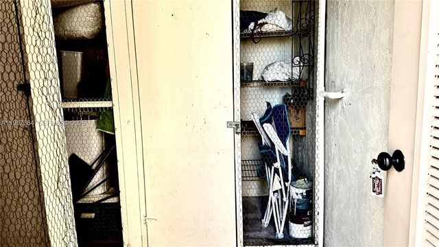 6800 Cypress Rd 501, Plantation, FL 33317