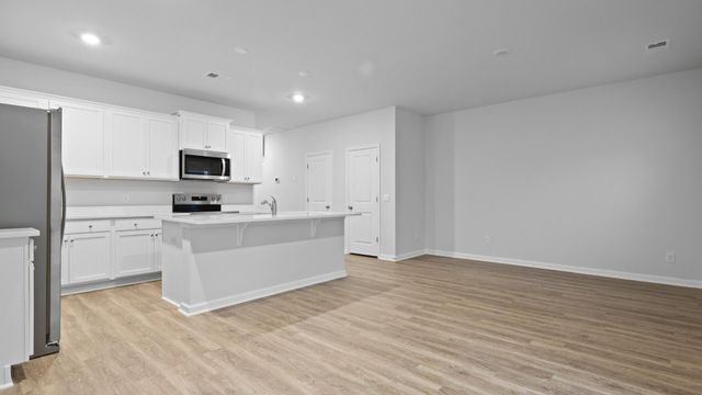 553 Gahagan Road, Summerville, SC 29486