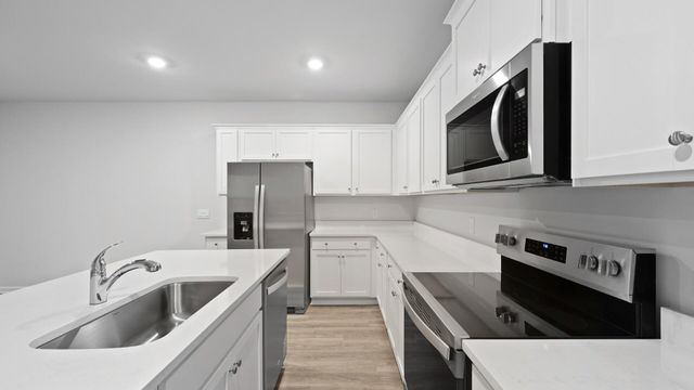 553 Gahagan Road, Summerville, SC 29486