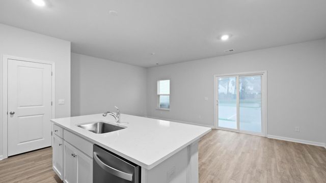 553 Gahagan Road, Summerville, SC 29486