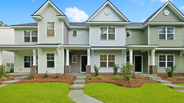 553 Gahagan Road, Summerville, SC 29486