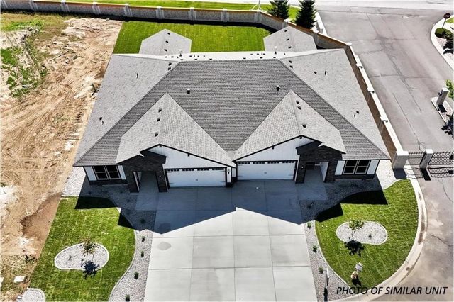 1109 - 21 N Country Club Dr, Deer Park, WA 99006