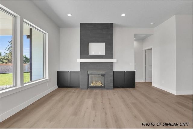 1109 - 21 N Country Club Dr, Deer Park, WA 99006