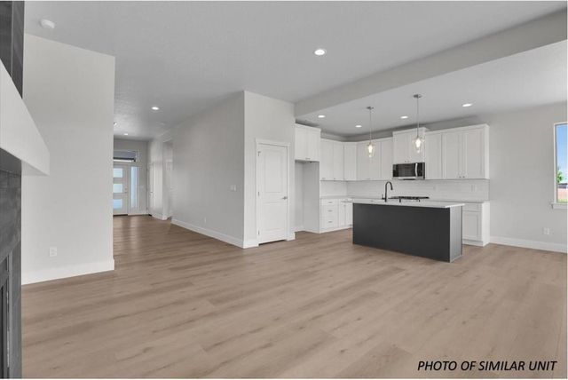 1109 - 21 N Country Club Dr, Deer Park, WA 99006