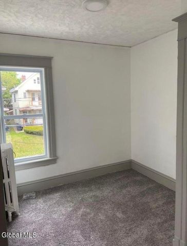 661 Myrtle Avenue, Albany, NY 12208