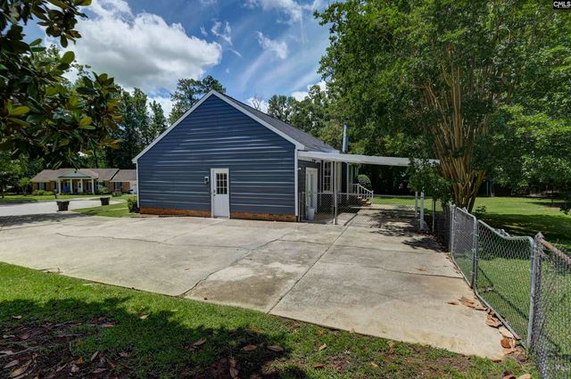 1030 Crosshill Lane, Newberry, SC 29108