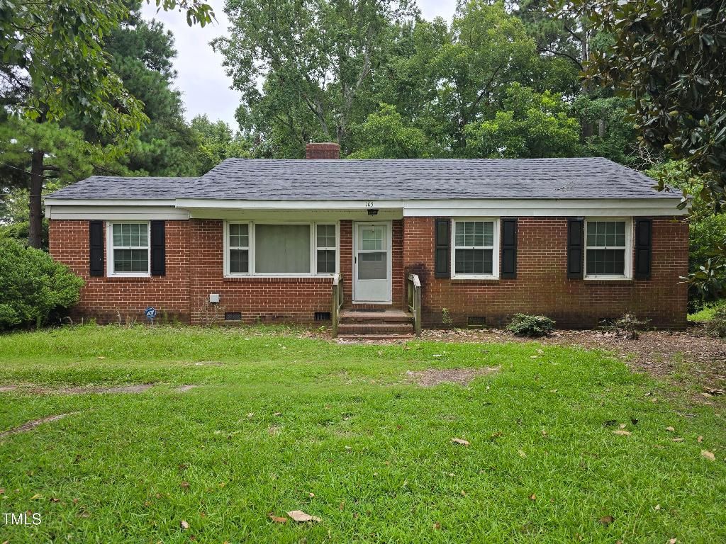 105 S Vance Street, Whitakers, NC 27891