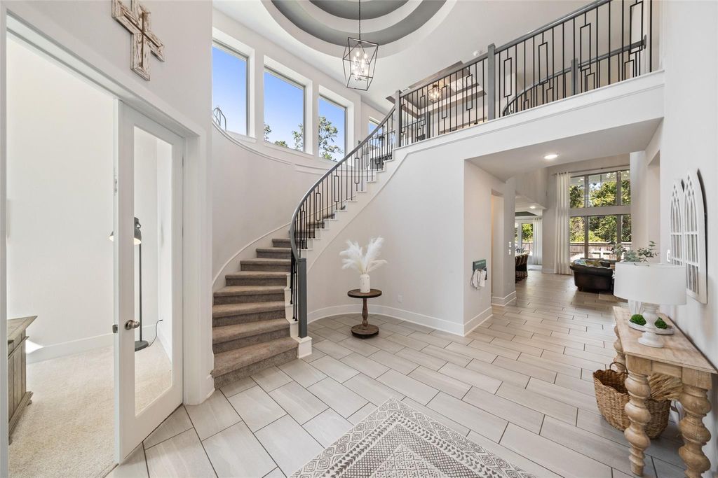 226 Poplar Crest Drive, Conroe, TX 77304
