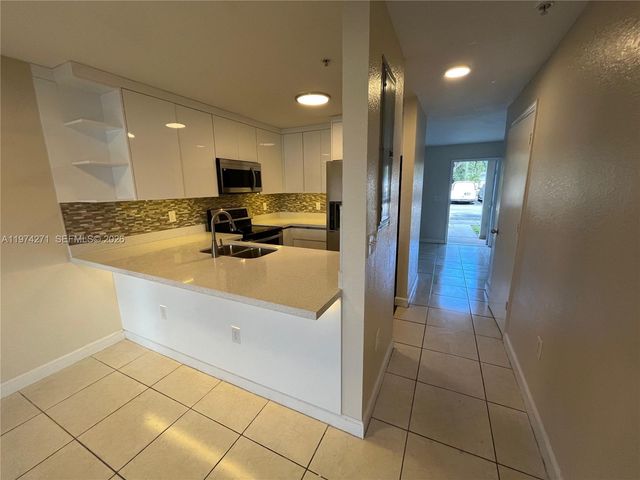 14162 NW 17th Ave 14162, Opa-locka, FL 33054