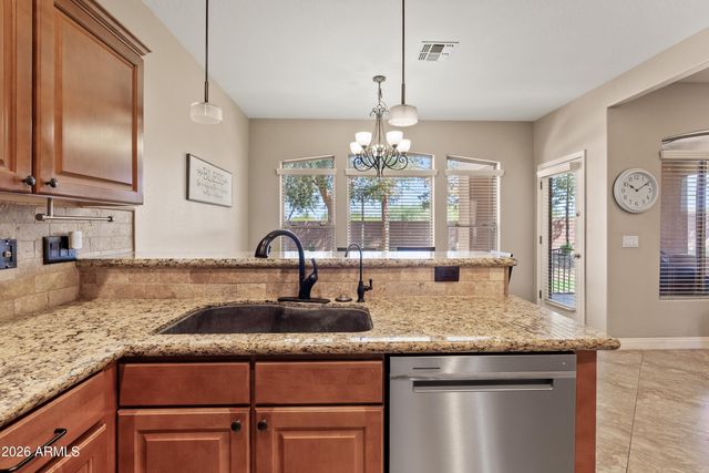 2600 E SPRINGFIELD Place 89, Chandler, AZ 85286