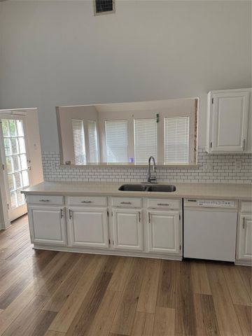 3211 Mesquite Drive, Sugar Land, TX 77479
