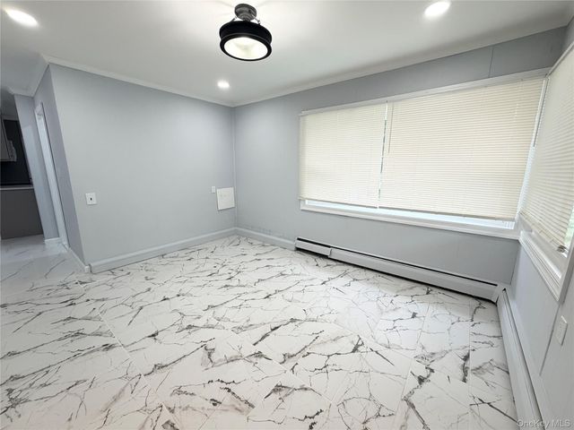 190 Meridian Road, Levittown, NY 11756