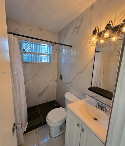 426 NW 14th Ave 8, Fort Lauderdale, FL 33311