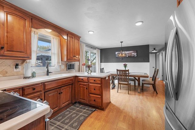 980 MANCEL LANE, Green Bay, WI 54304
