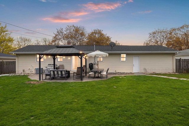 980 MANCEL LANE, Green Bay, WI 54304