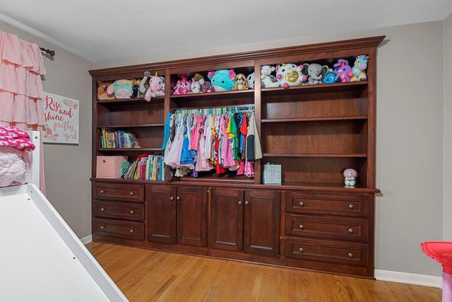 980 MANCEL LANE, Green Bay, WI 54304