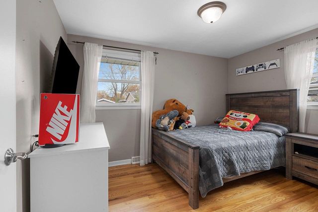 980 MANCEL LANE, Green Bay, WI 54304
