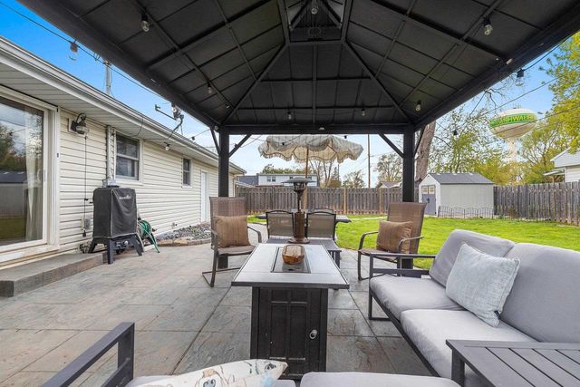 980 MANCEL LANE, Green Bay, WI 54304