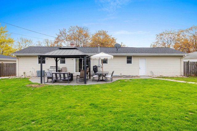 980 MANCEL LANE, Green Bay, WI 54304