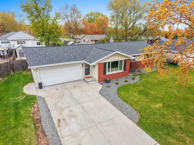 980 MANCEL LANE, Green Bay, WI 54304