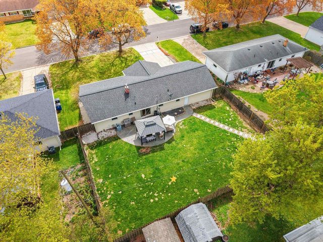 980 MANCEL LANE, Green Bay, WI 54304