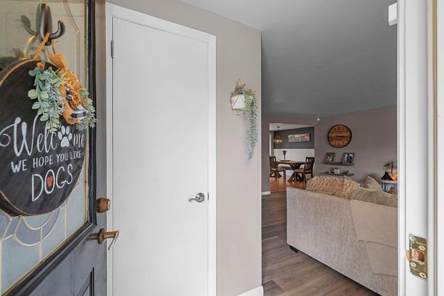 980 MANCEL LANE, Green Bay, WI 54304