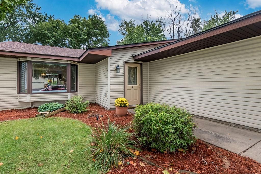 275 Little John Drive, Circle Pines, MN 55014 — exterior