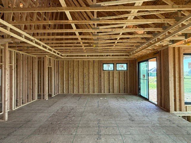 1918 Pine Lake Circle, Ankeny, IA 50021