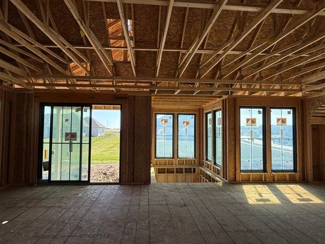 1918 Pine Lake Circle, Ankeny, IA 50021