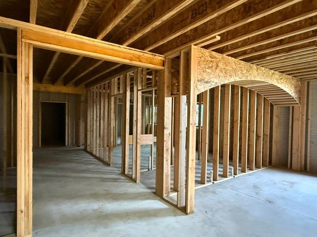 1918 Pine Lake Circle, Ankeny, IA 50021