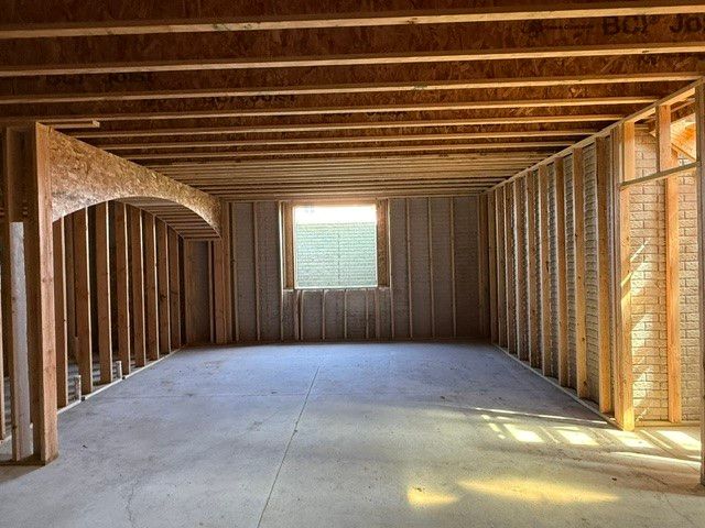 1918 Pine Lake Circle, Ankeny, IA 50021