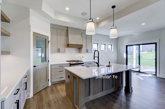 1918 Pine Lake Circle, Ankeny, IA 50021