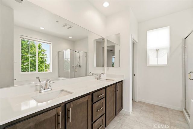 2902 S Halton Paseo, Ontario, CA 91761