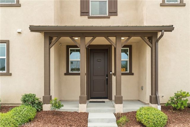 2902 S Halton Paseo, Ontario, CA 91761