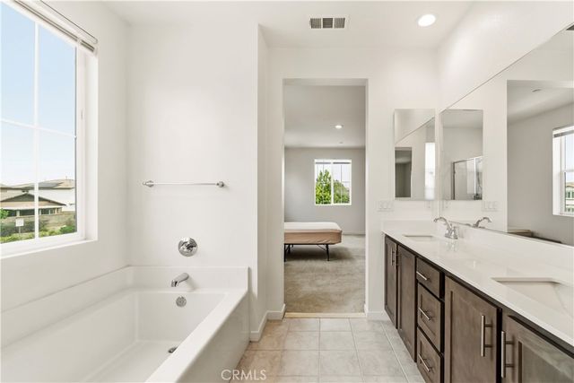 2902 S Halton Paseo, Ontario, CA 91761