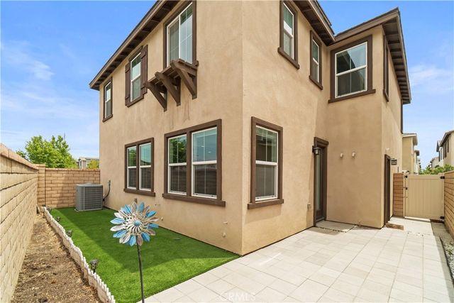 2902 S Halton Paseo, Ontario, CA 91761