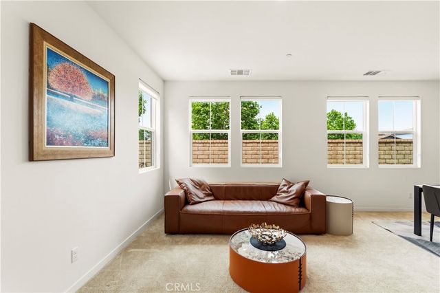 2902 S Halton Paseo, Ontario, CA 91761