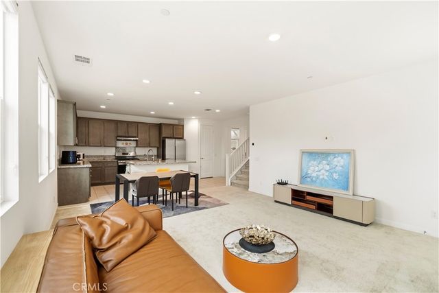 2902 S Halton Paseo, Ontario, CA 91761