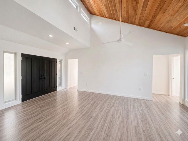 16502 Craighurst Drive, Houston, TX 77059